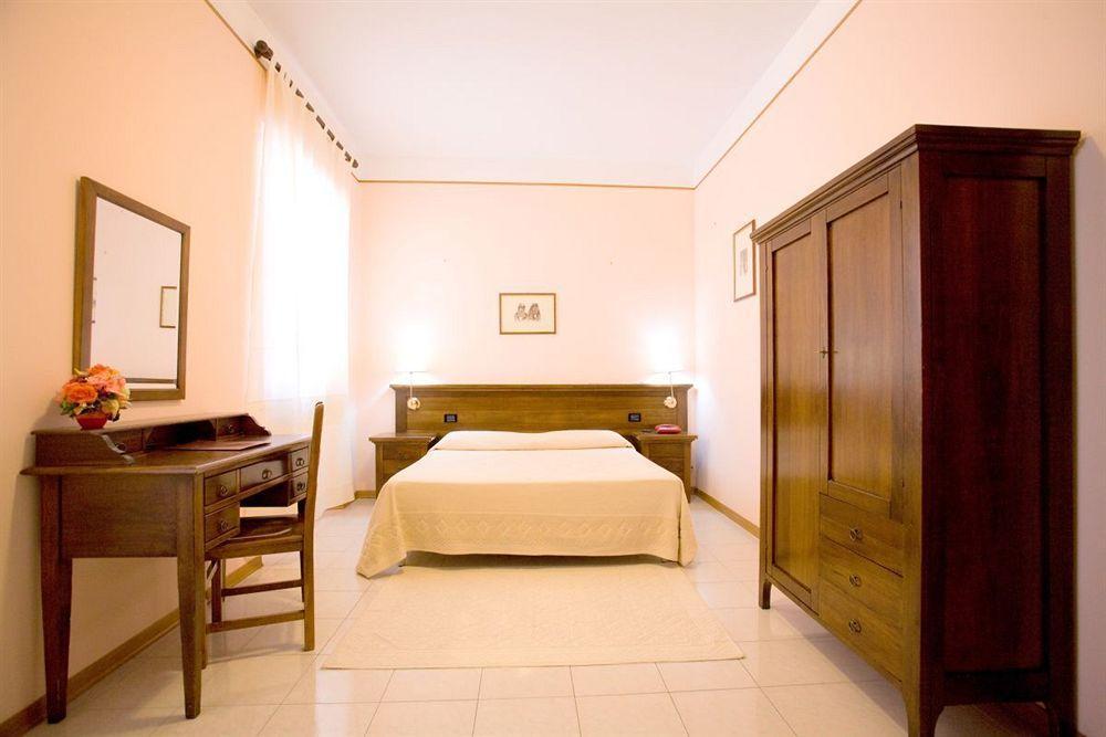 Hotel Delle Rose 3*